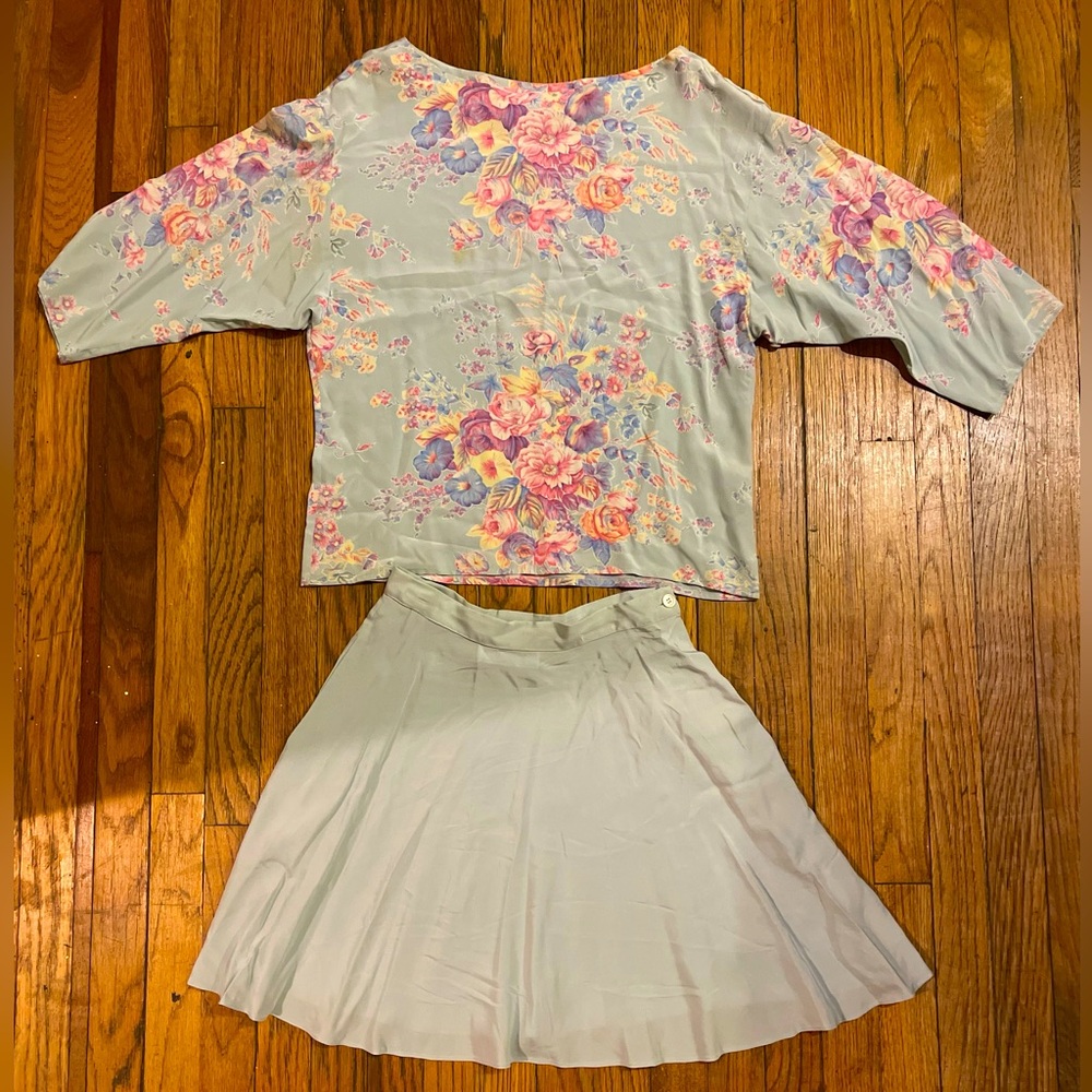Ralph Lauren Sample 2 Piece Silk Charmeuse. Slightly fared blue Skirt w pocket.